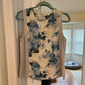 Nordstrom Rack Violet & Claire floral silky tank top blouse